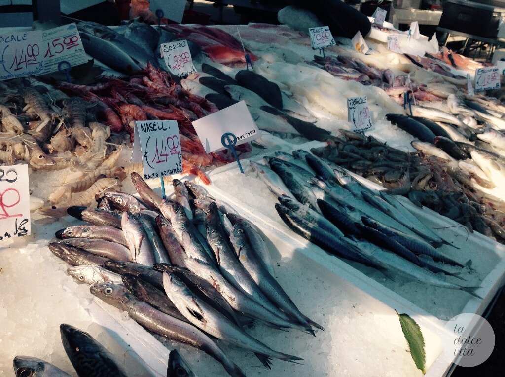 Italian street market, 8