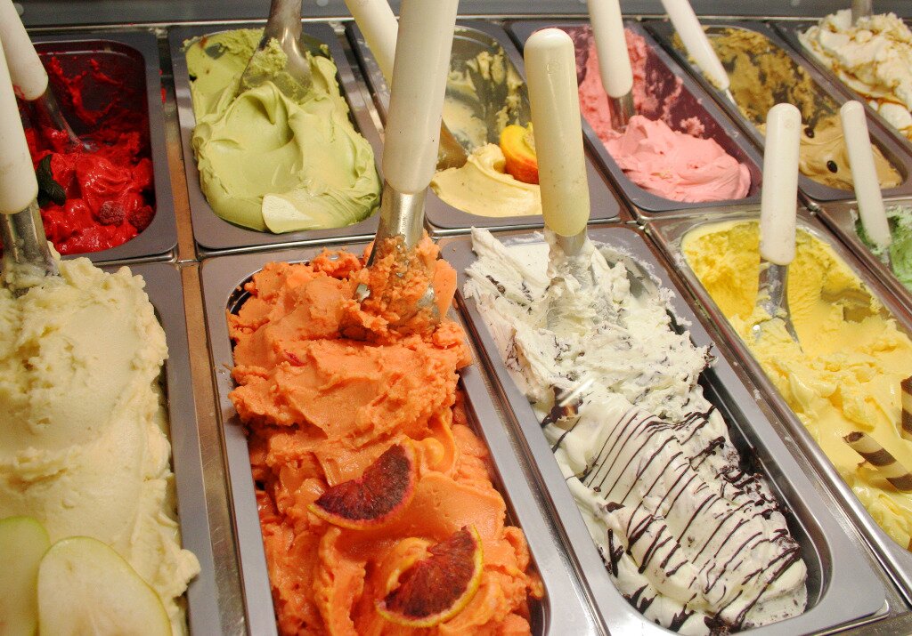 Mounds of gelato